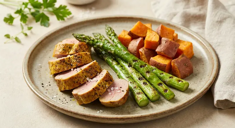 Gegrilde Tonijnsteak met Groene Asperges en Quinoa